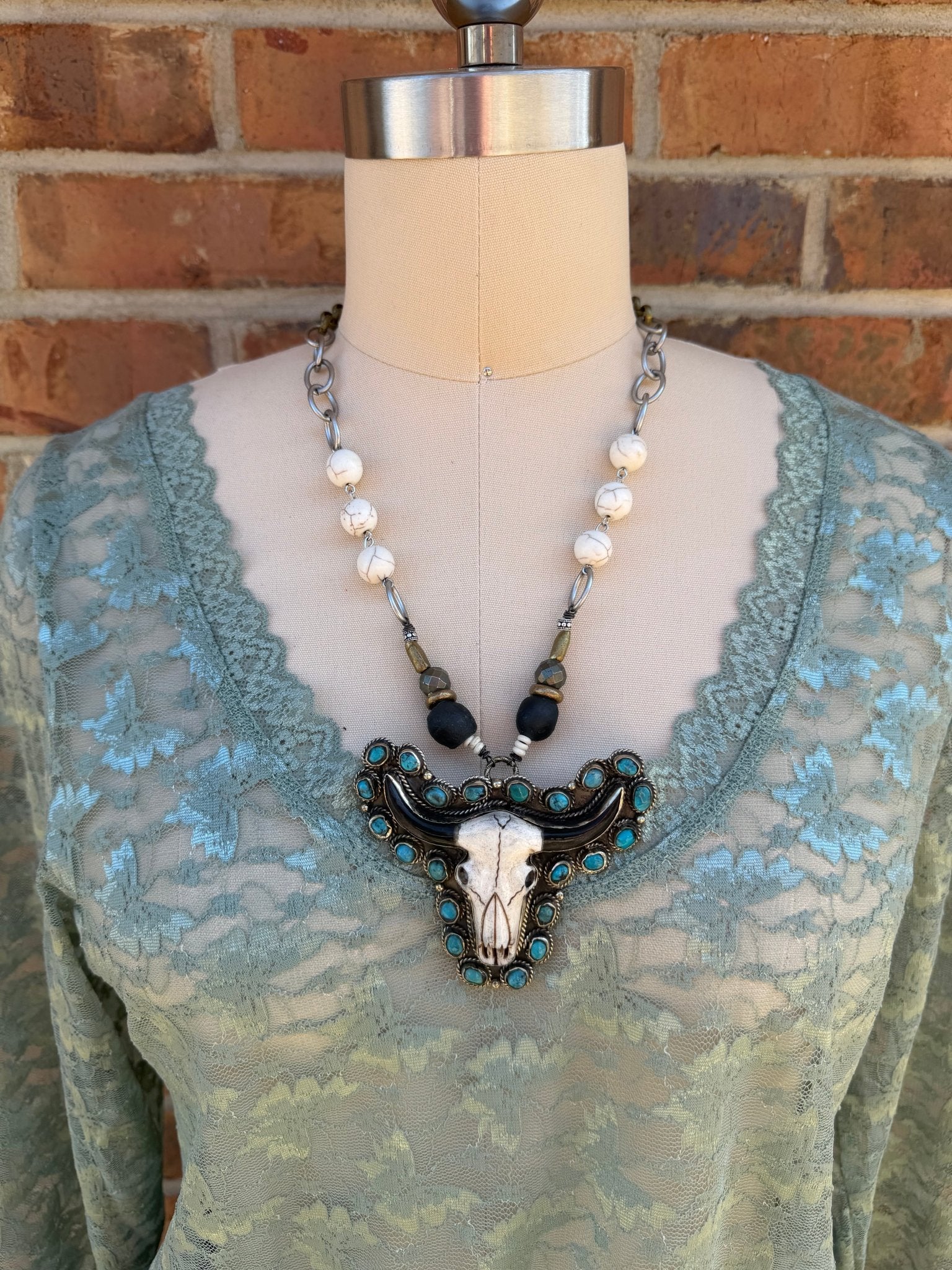 OOAK Highlander Horn Necklace - ivyandlavyboutique ivyandlavyboutique