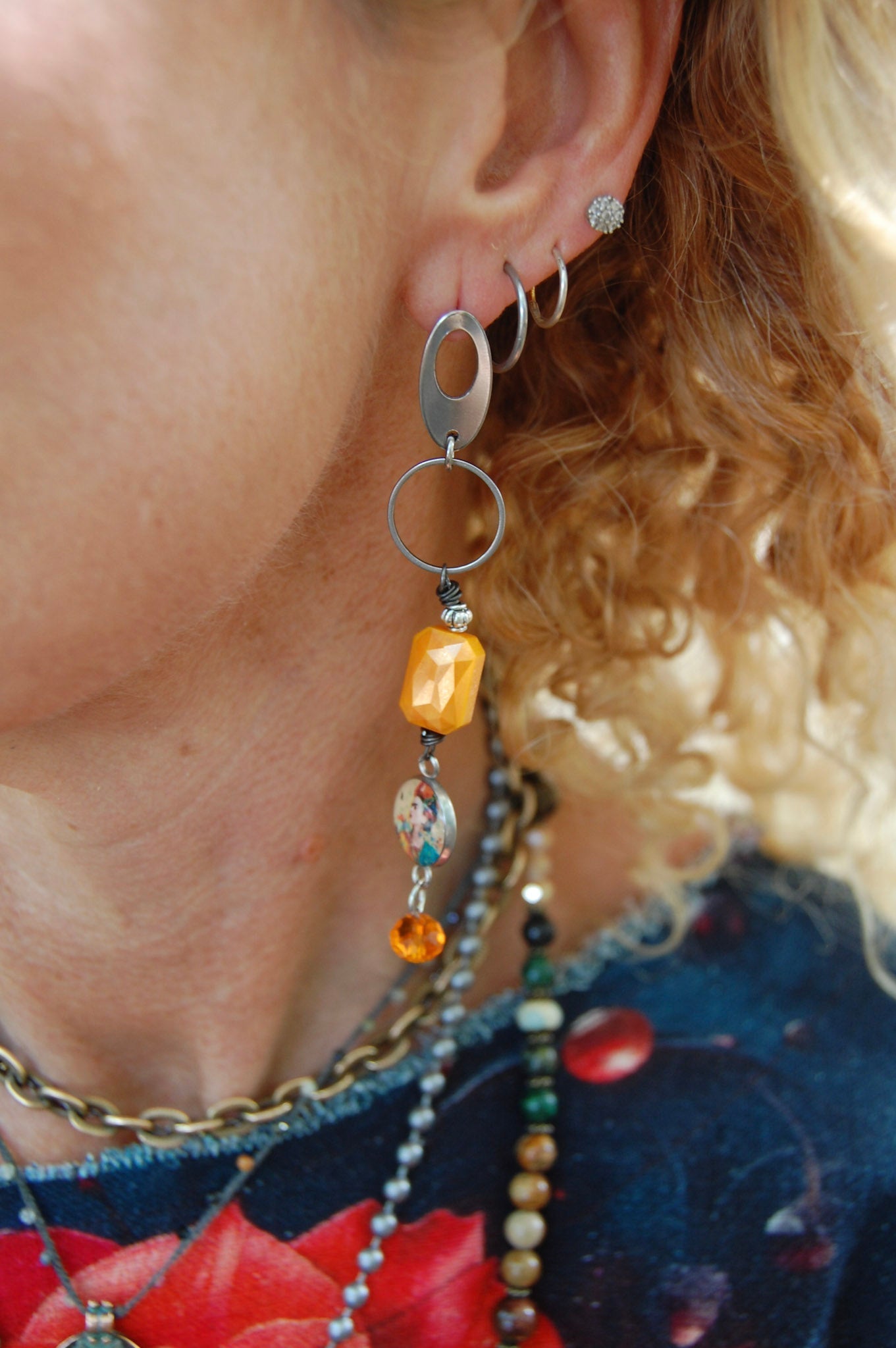 Orange Floral Frida Circle Charm Drop Earrings - ivyandlavyboutique ivyandlavyboutique