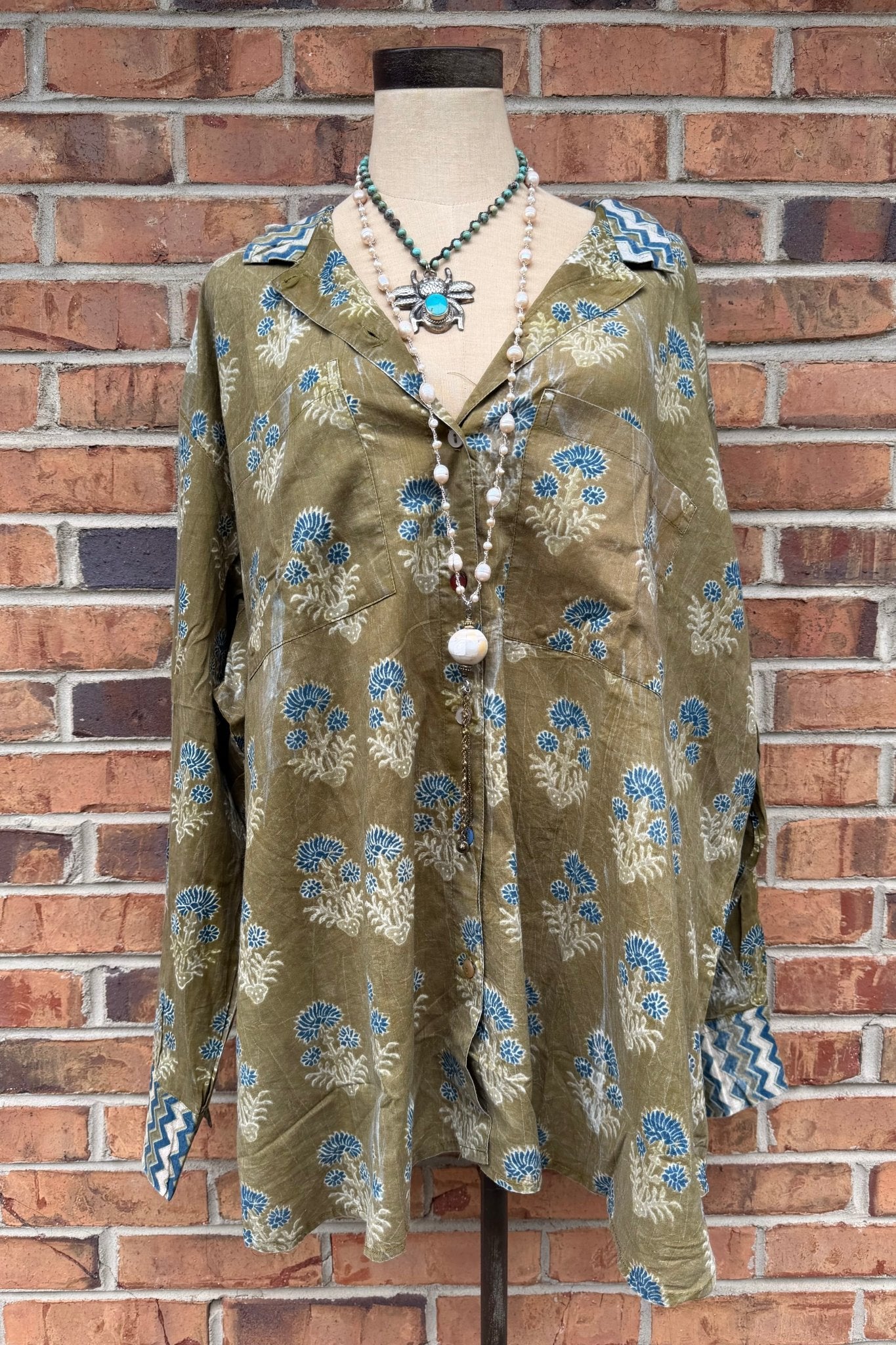 Paisley Button Down Top - ivyandlavyboutique Jaded Gypsy