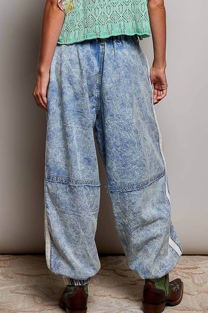 Picking Flower Vintage Floral Artisan Embroidered Twill Jogger Pants - ivyandlavyboutique Pol Clothing