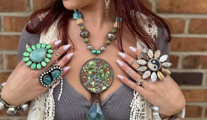 Pottery Peace Necklace - ivyandlavyboutique Gypsy South