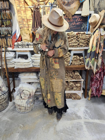 PREORDER - Fly Away Patch Duster - ivyandlavyboutique A Rare Bird Shop