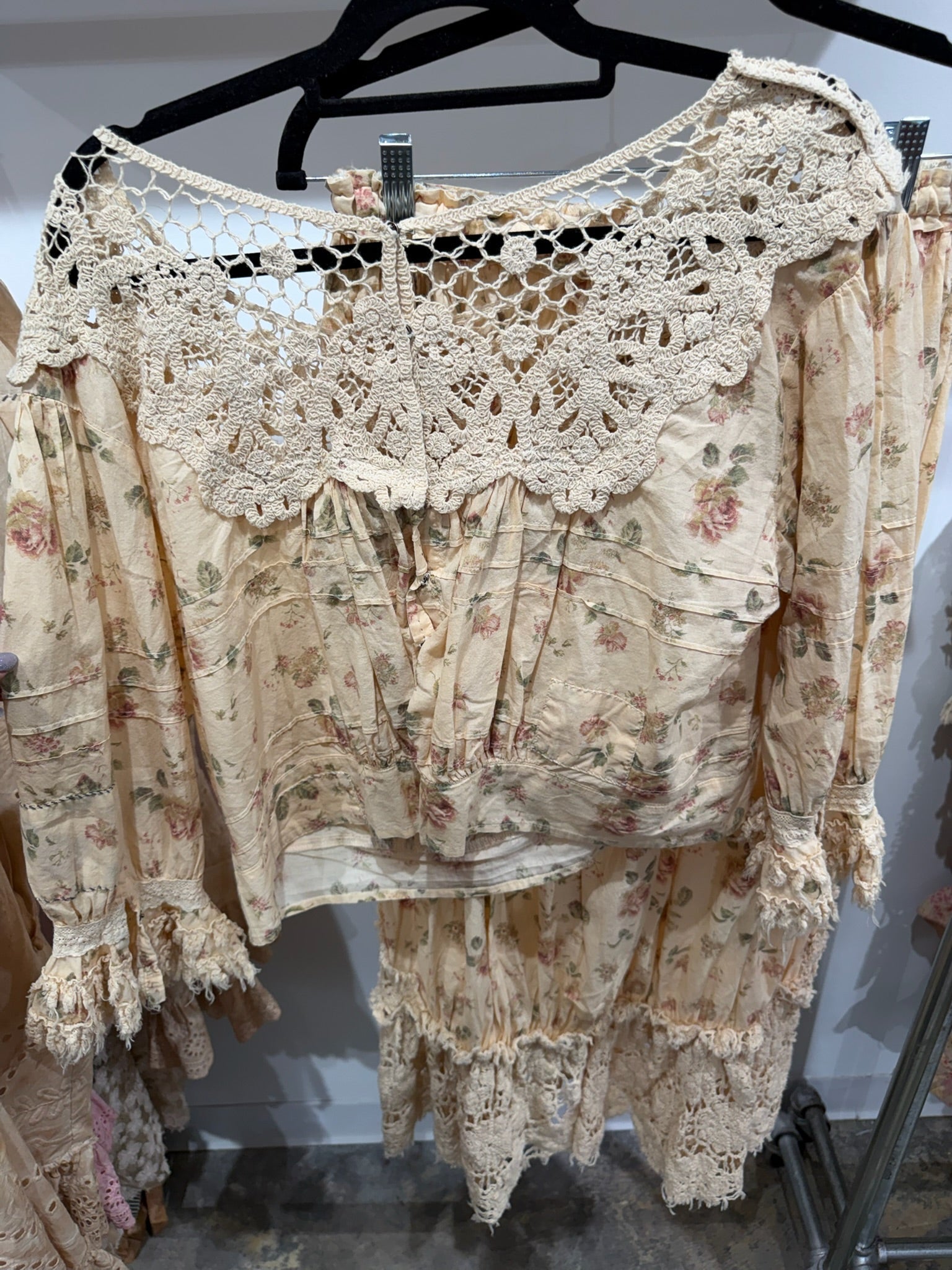 Preorder - Forever Bloom Top - ivyandlavyboutique Jaded Gypsy