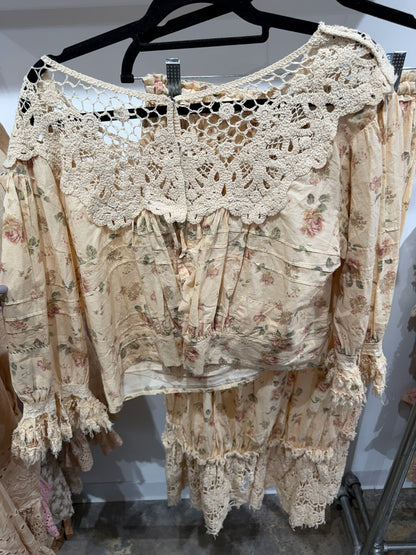 Preorder - Forever Bloom Top - ivyandlavyboutique Jaded Gypsy