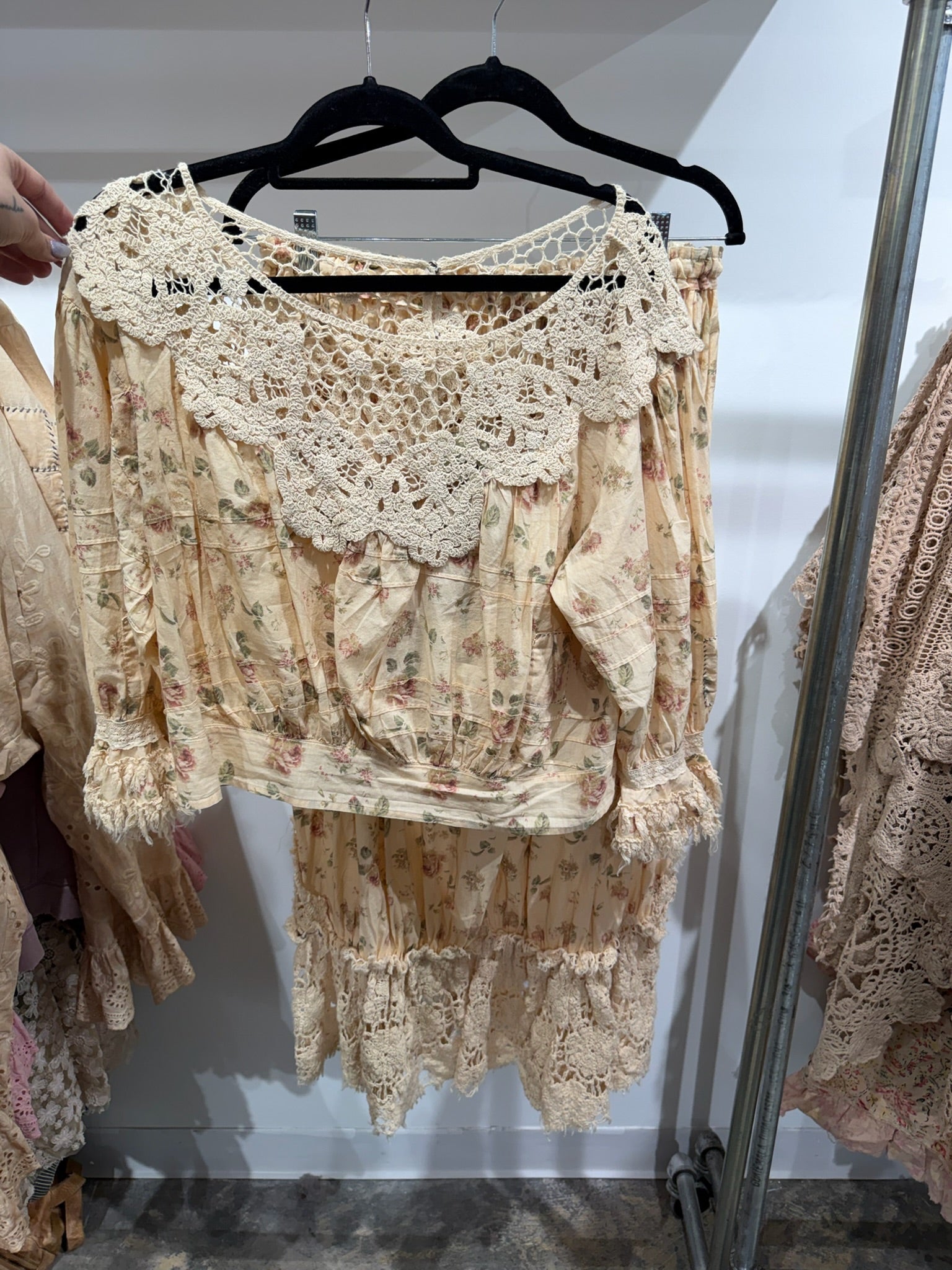 Preorder - Forever Bloom Top - ivyandlavyboutique Jaded Gypsy