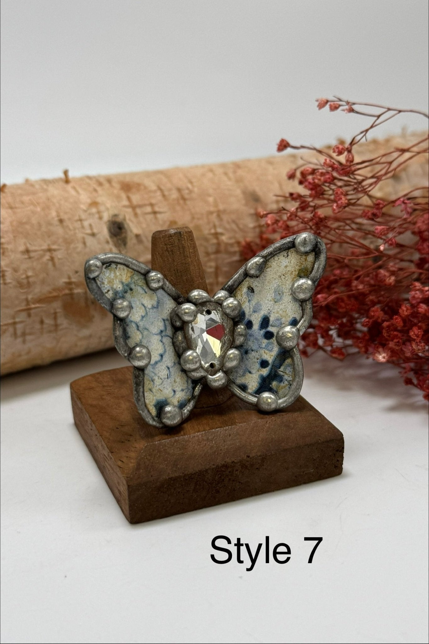 Pretty Butterfly Recycled Ring - ivyandlavyboutique ivyandlavyboutique