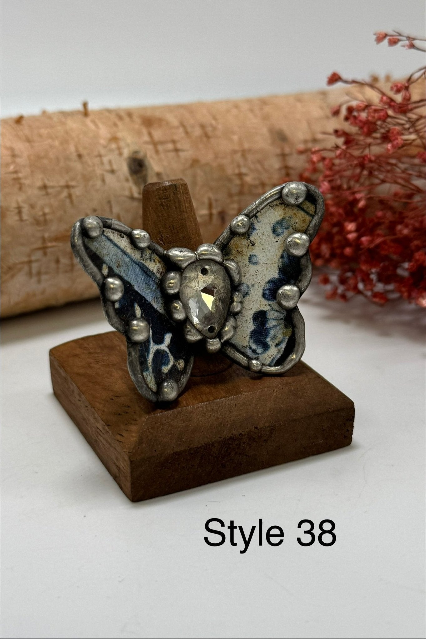 Pretty Butterfly Recycled Ring - ivyandlavyboutique ivyandlavyboutique