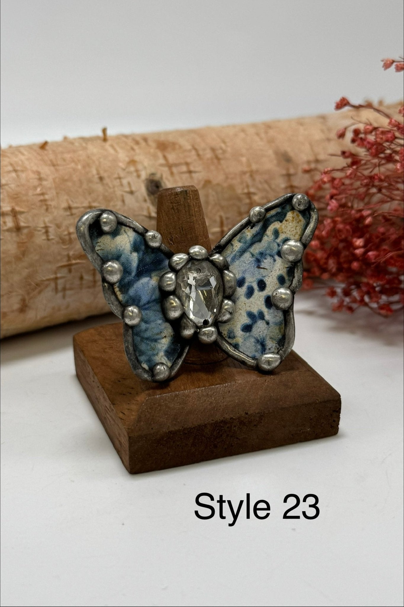 Pretty Butterfly Recycled Ring - ivyandlavyboutique ivyandlavyboutique