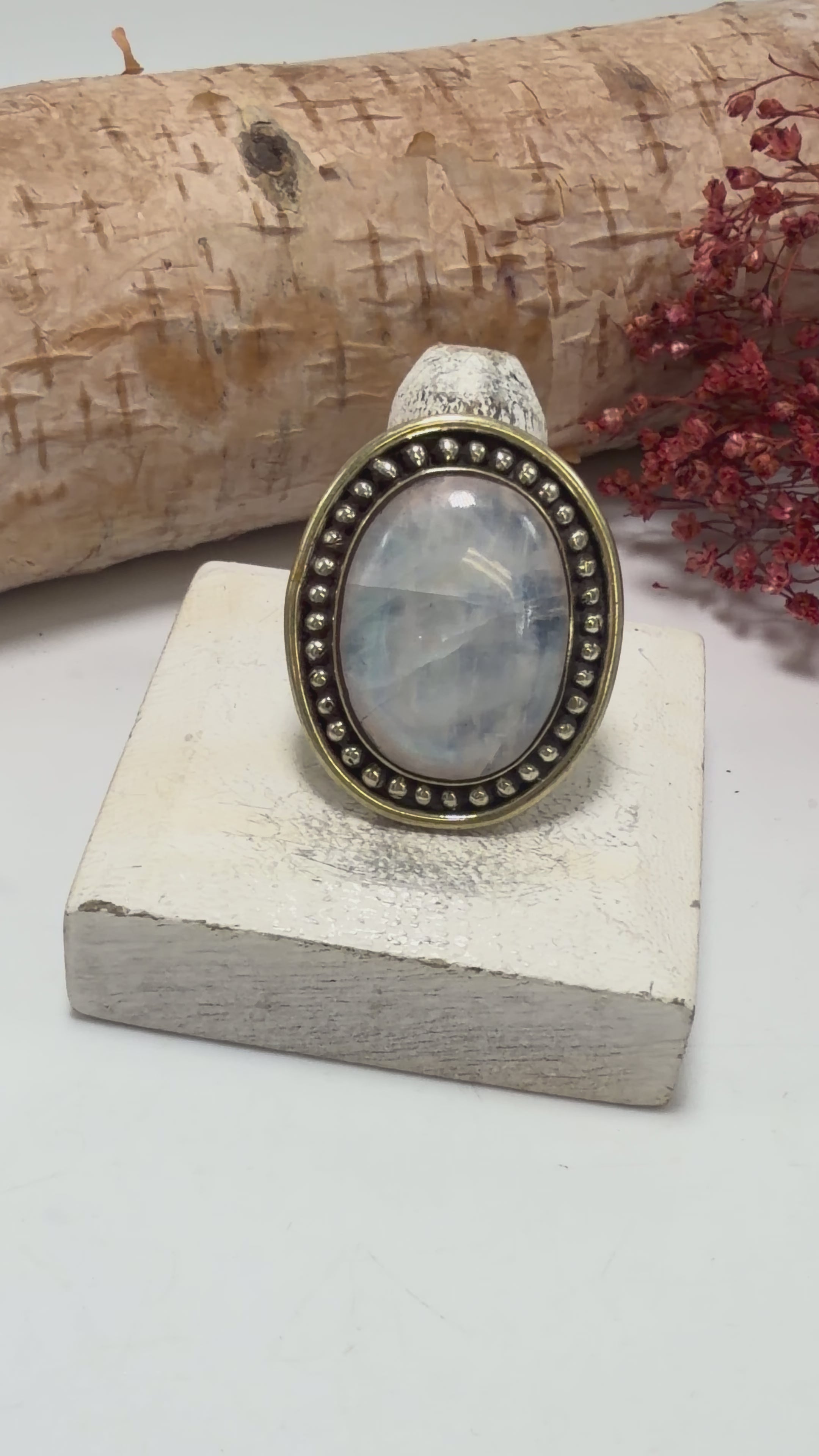 Pretty on The Inside Ring