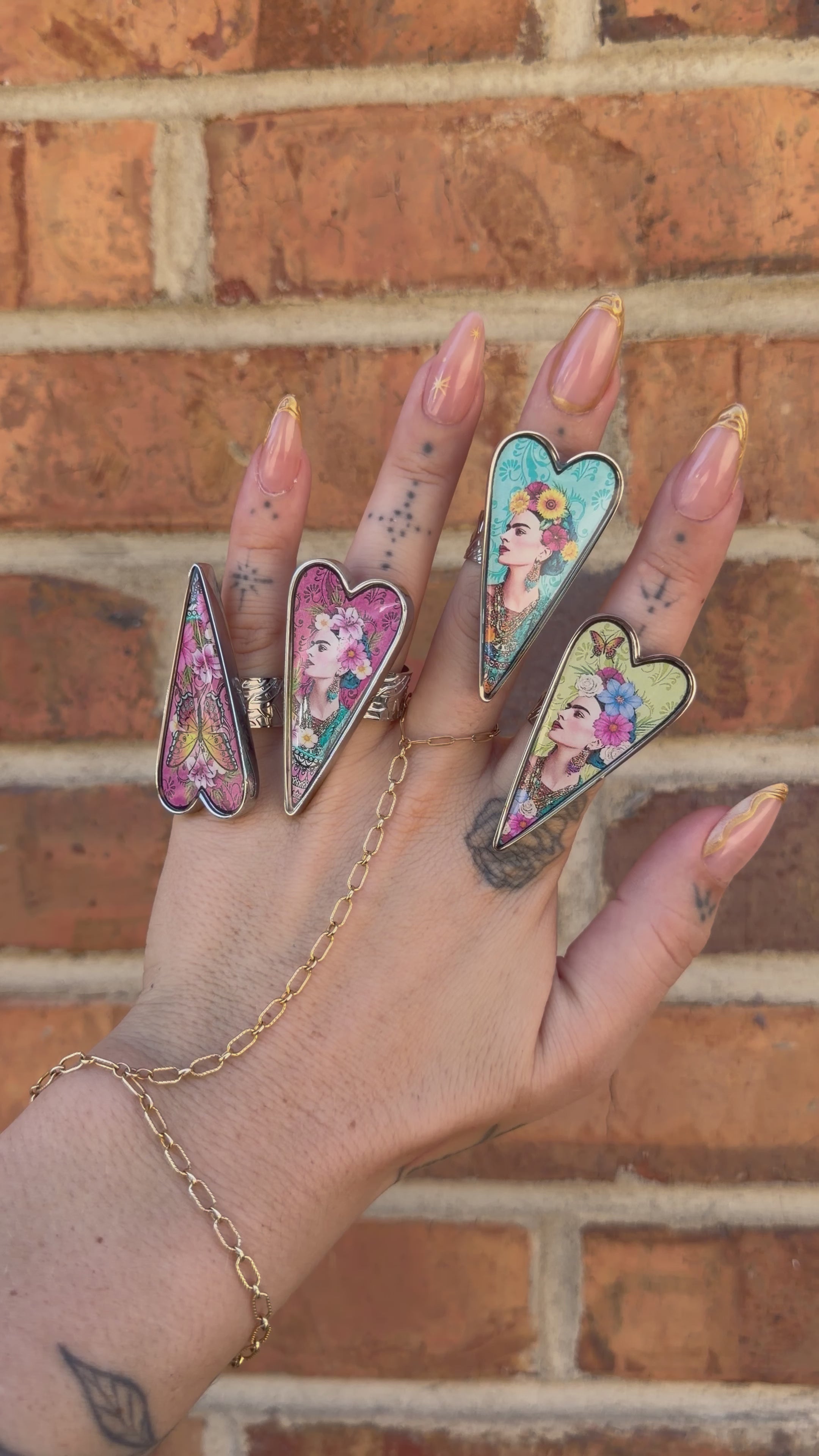 Heart Ring in Frida