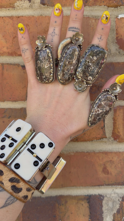 Abstract Speckled Ring