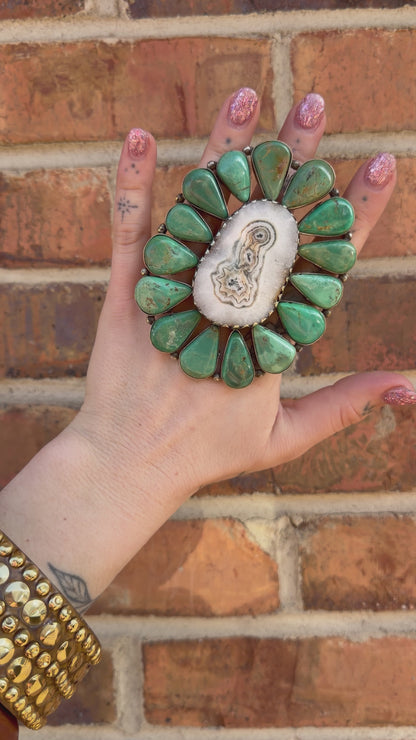 Oval Stunner Big Ring