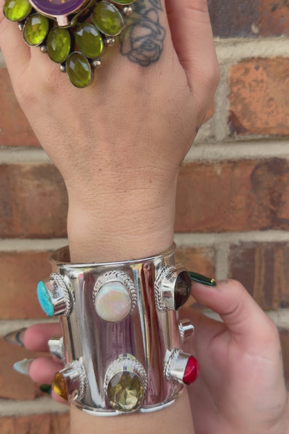 The Gem Cuff 18