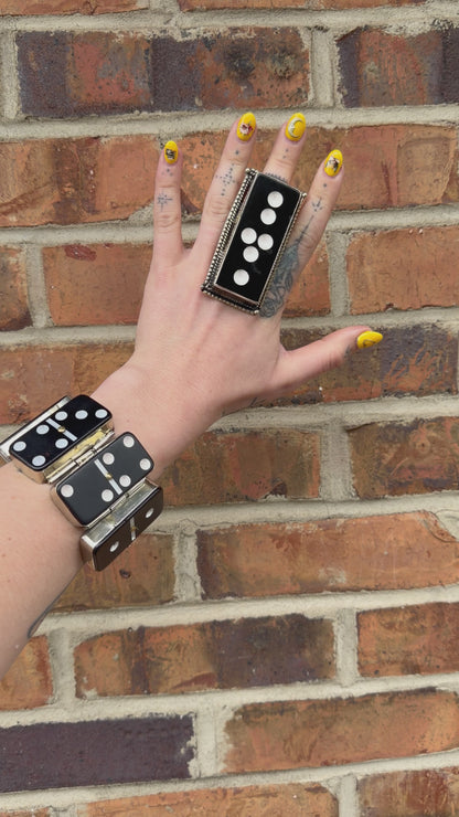 Long Domino Ring