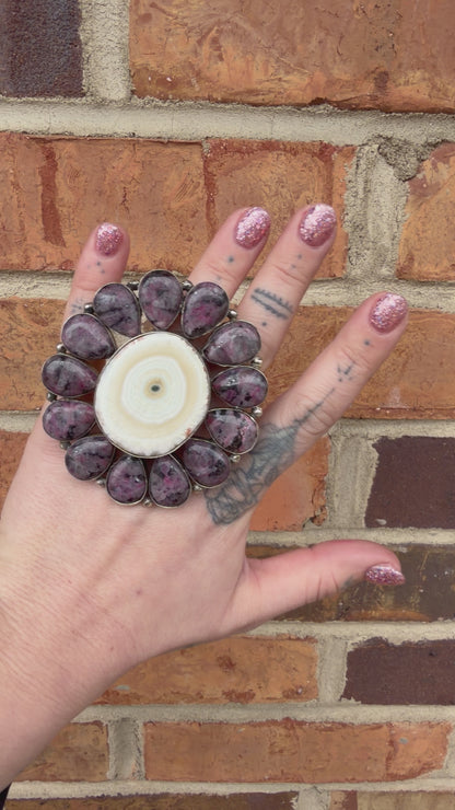 Into the Eye Circle Statement Ring
