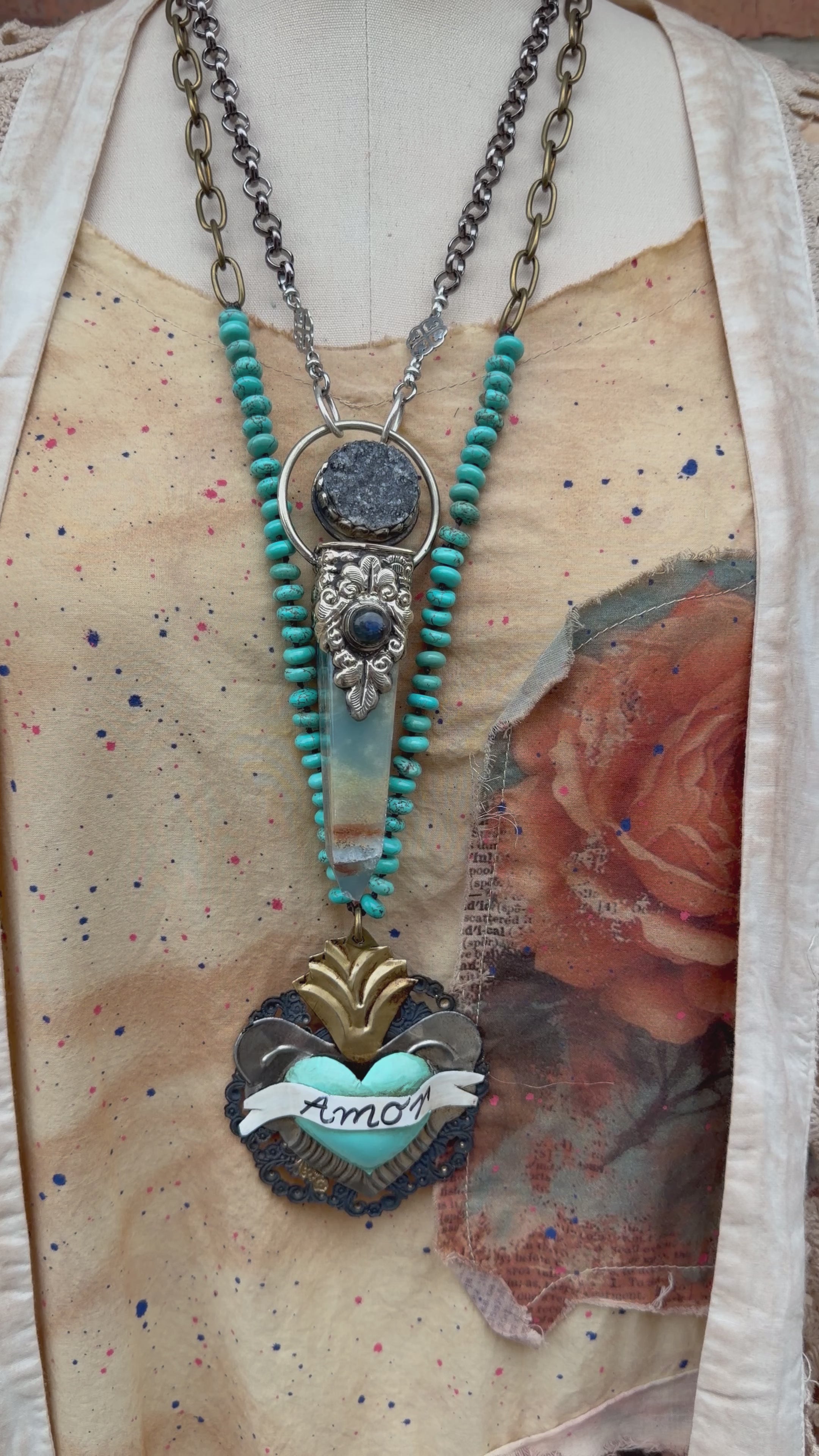 Amor Necklace
