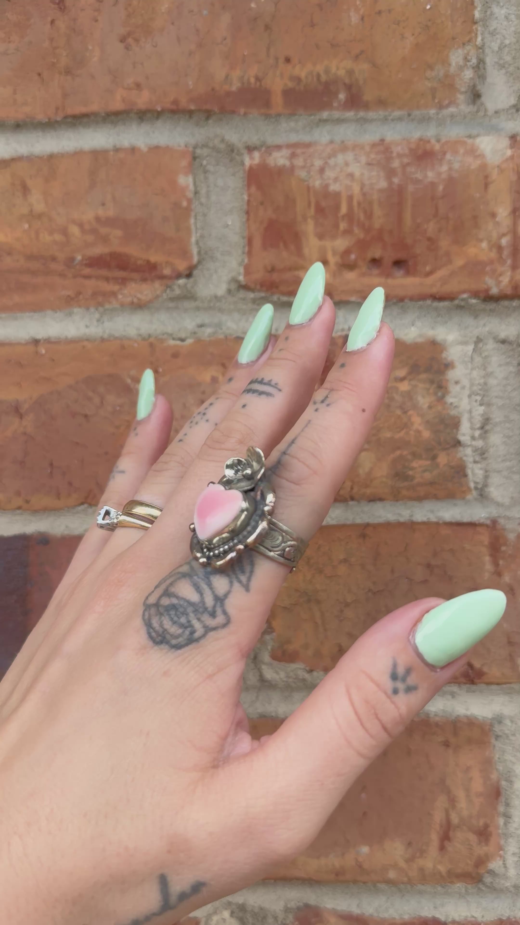 Mini Heart Ring in Pink