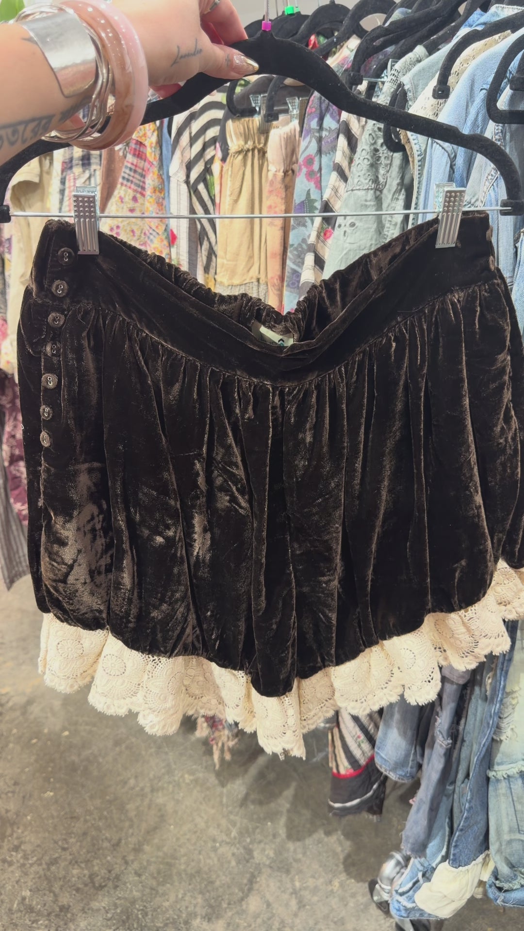 Preorder - Vintage Romance Shorts in Chocolate
