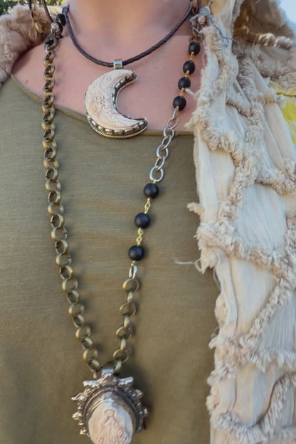 The Lady Handmade Necklace