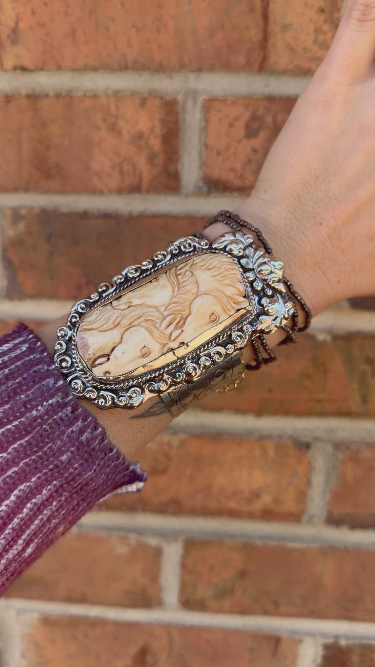 Epic 3 Horses Cuff