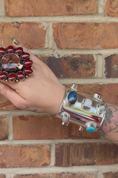 The Gem Cuff 16