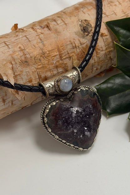 Raw Stone Heart Choker on Leather - ivyandlavyboutique ivyandlavyboutique
