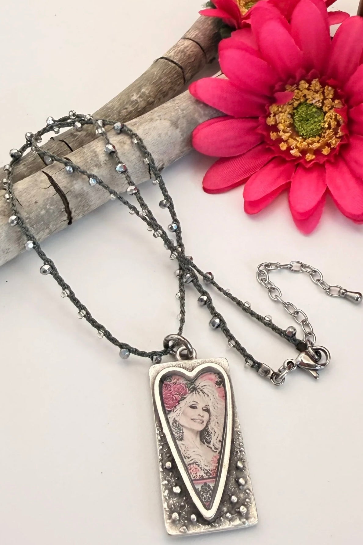 Rectangle Dolly Pink Crochet Necklace - ivyandlavyboutique Spirit Lala