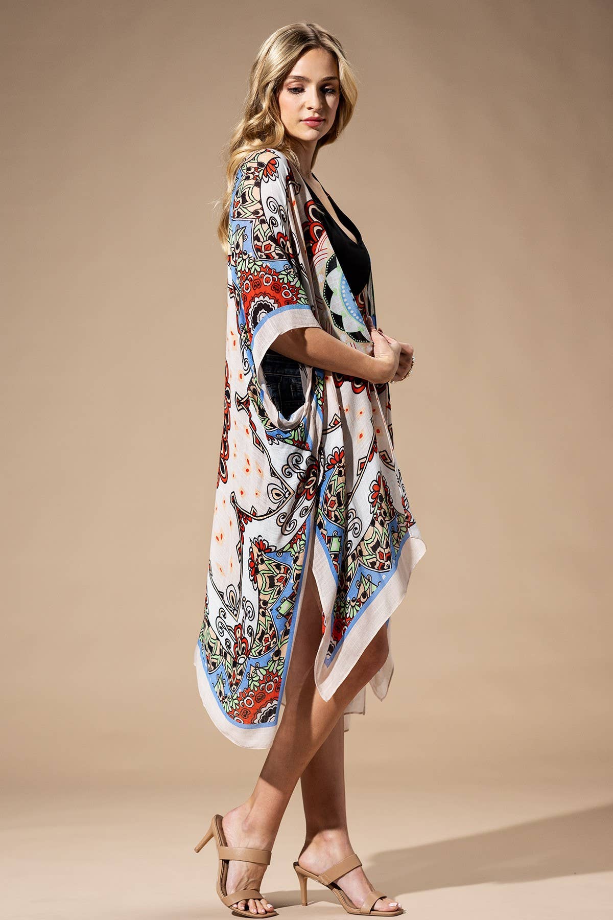 Red Mandala Kimono: RED MANDALA - ivyandlavyboutique Urbanista