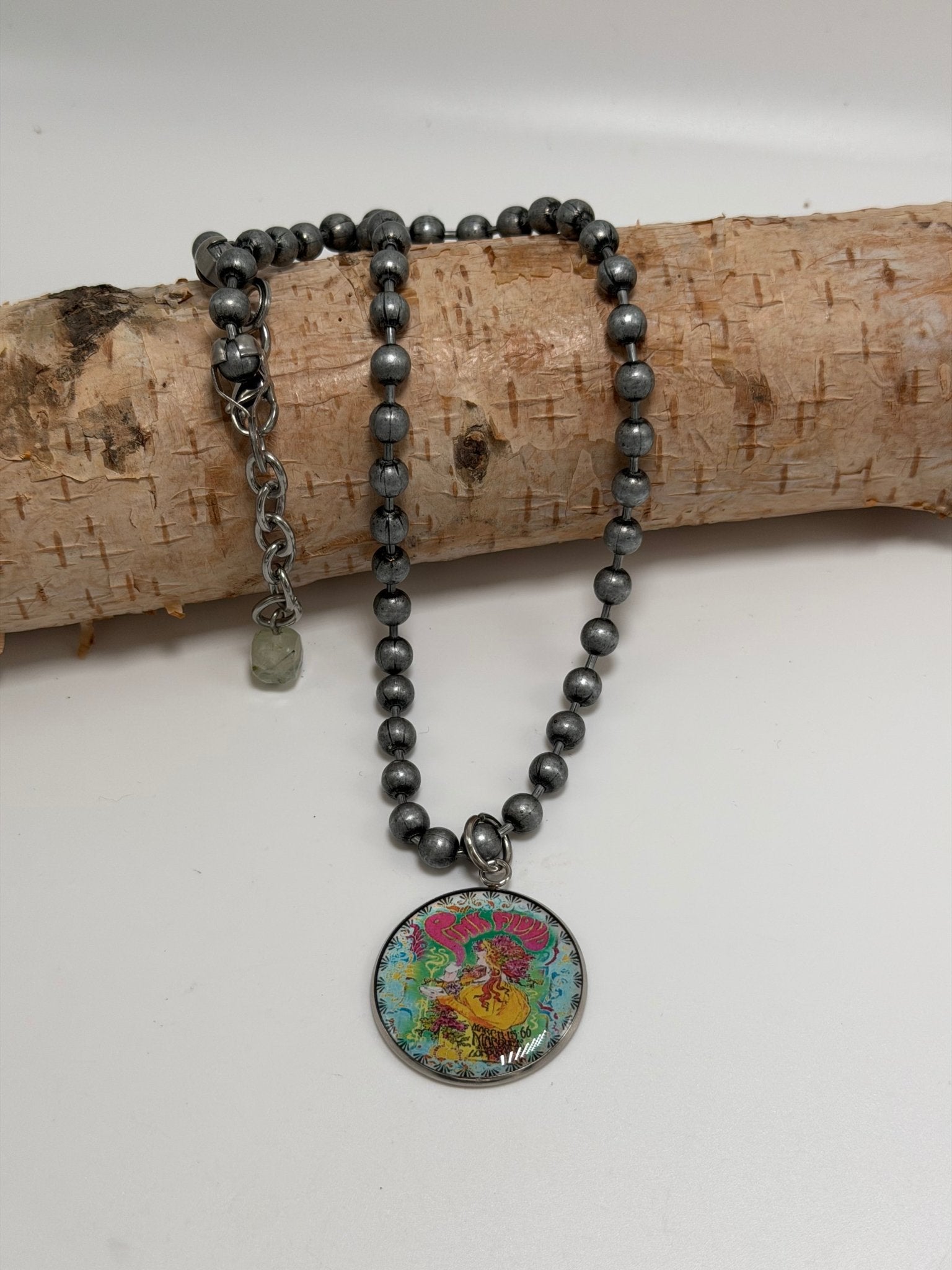 Retro Vintage Art Necklace - ivyandlavyboutique ivyandlavyboutique