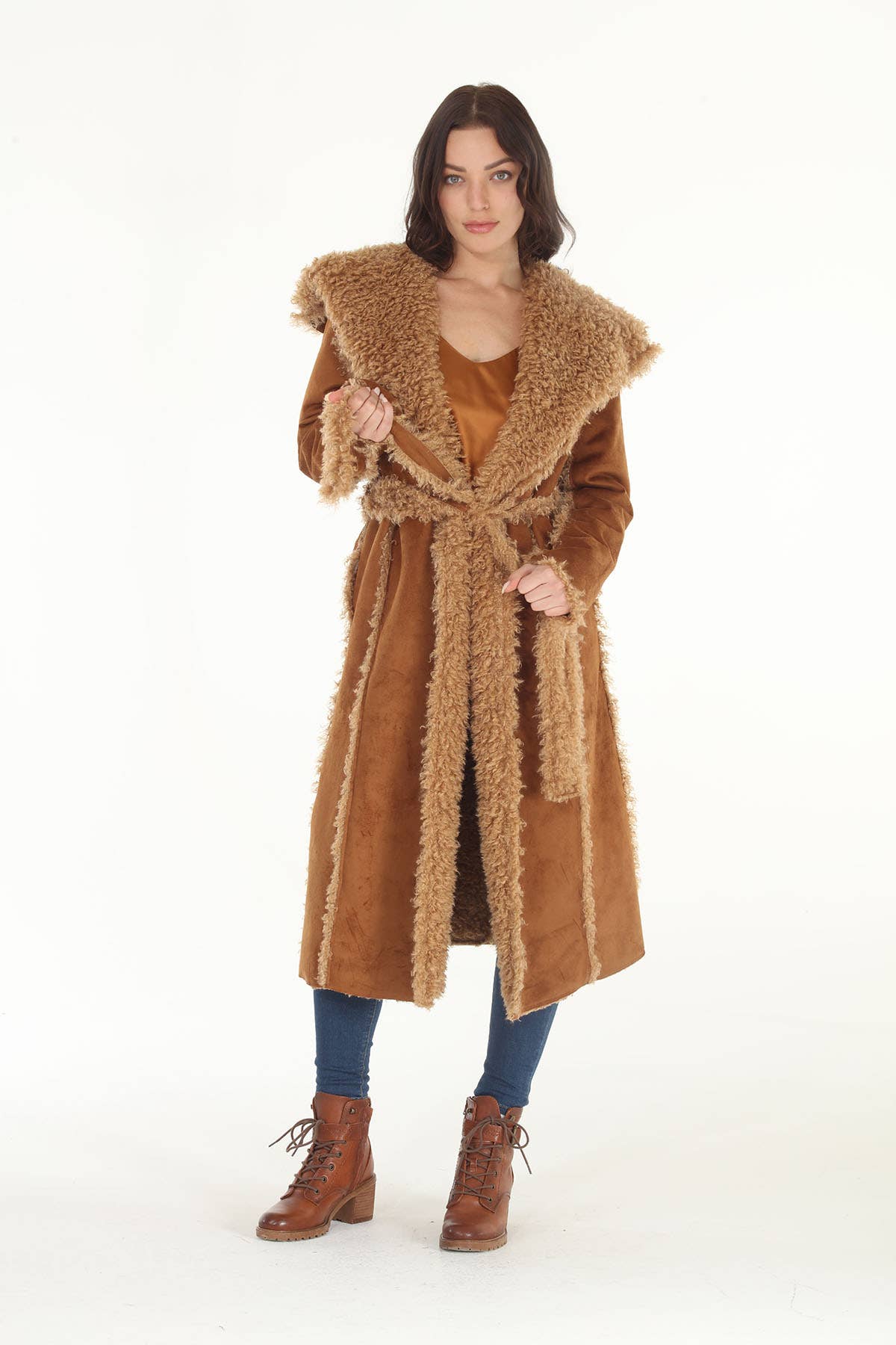 Reversible Faux & Suede Shearling Coat in nCamel - ivyandlavyboutique Paparazzi