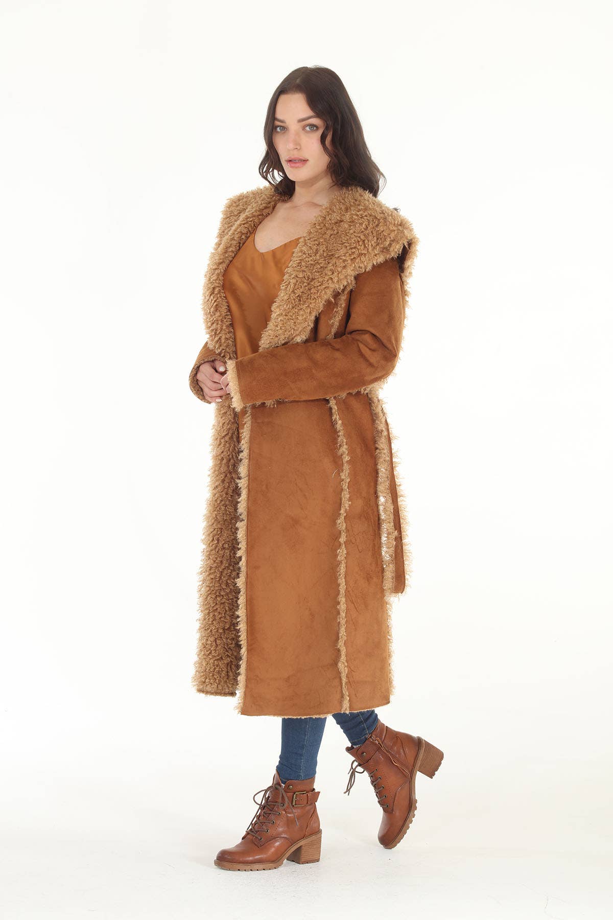 Reversible Faux & Suede Shearling Coat in nCamel - ivyandlavyboutique Paparazzi