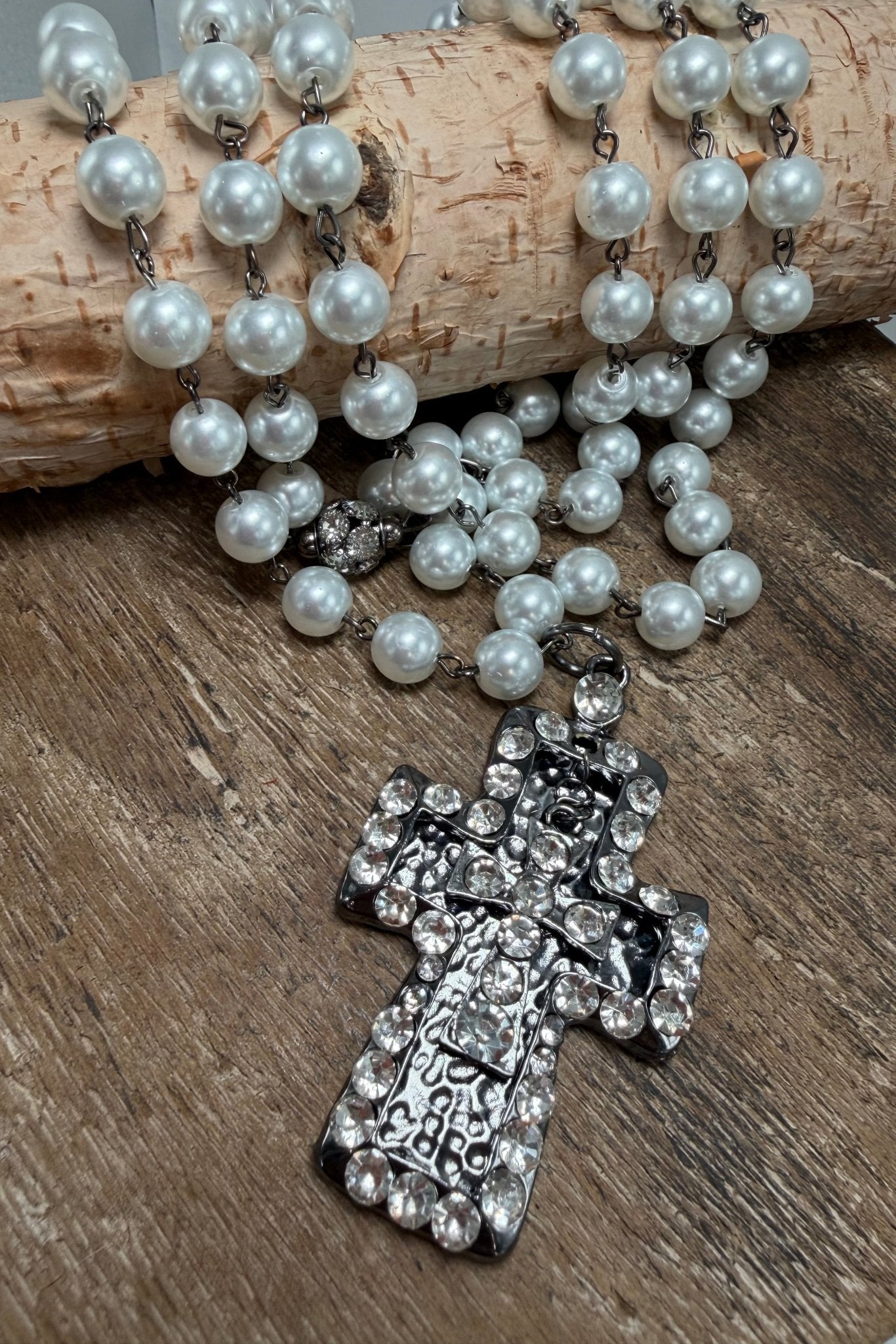 Rosaried Pearls with Cross Pendant Necklace - ivyandlavyboutique Lost & Found Trading