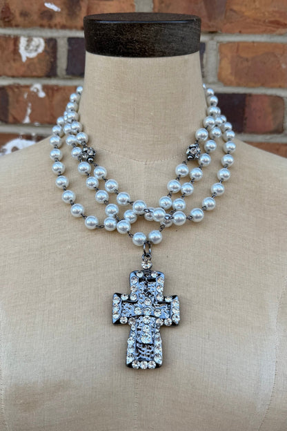 Rosaried Pearls with Cross Pendant Necklace - ivyandlavyboutique Lost & Found Trading