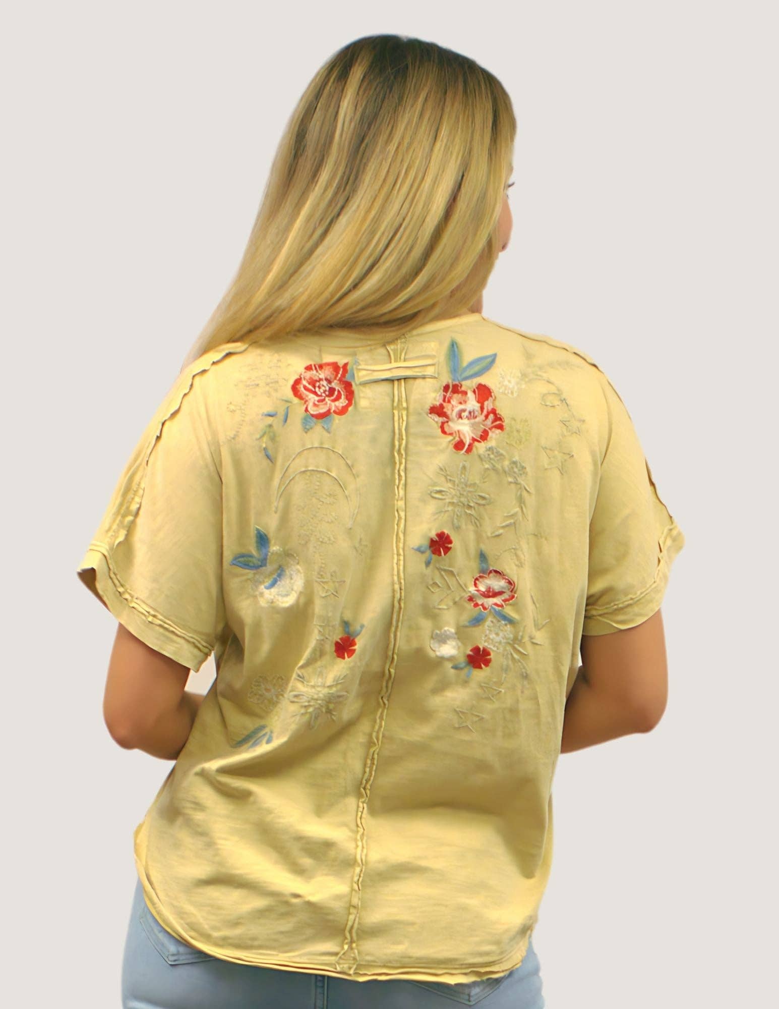 Sale - REVA TEE: BAMBOO - ivyandlavyboutique Caite & Kyla