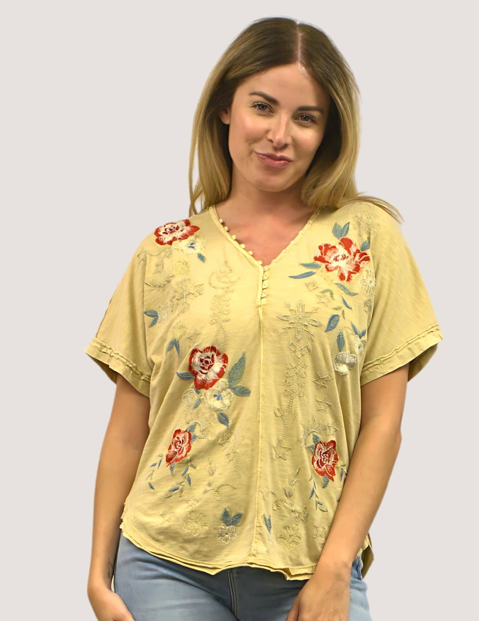 Sale - REVA TEE: BAMBOO - ivyandlavyboutique Caite & Kyla