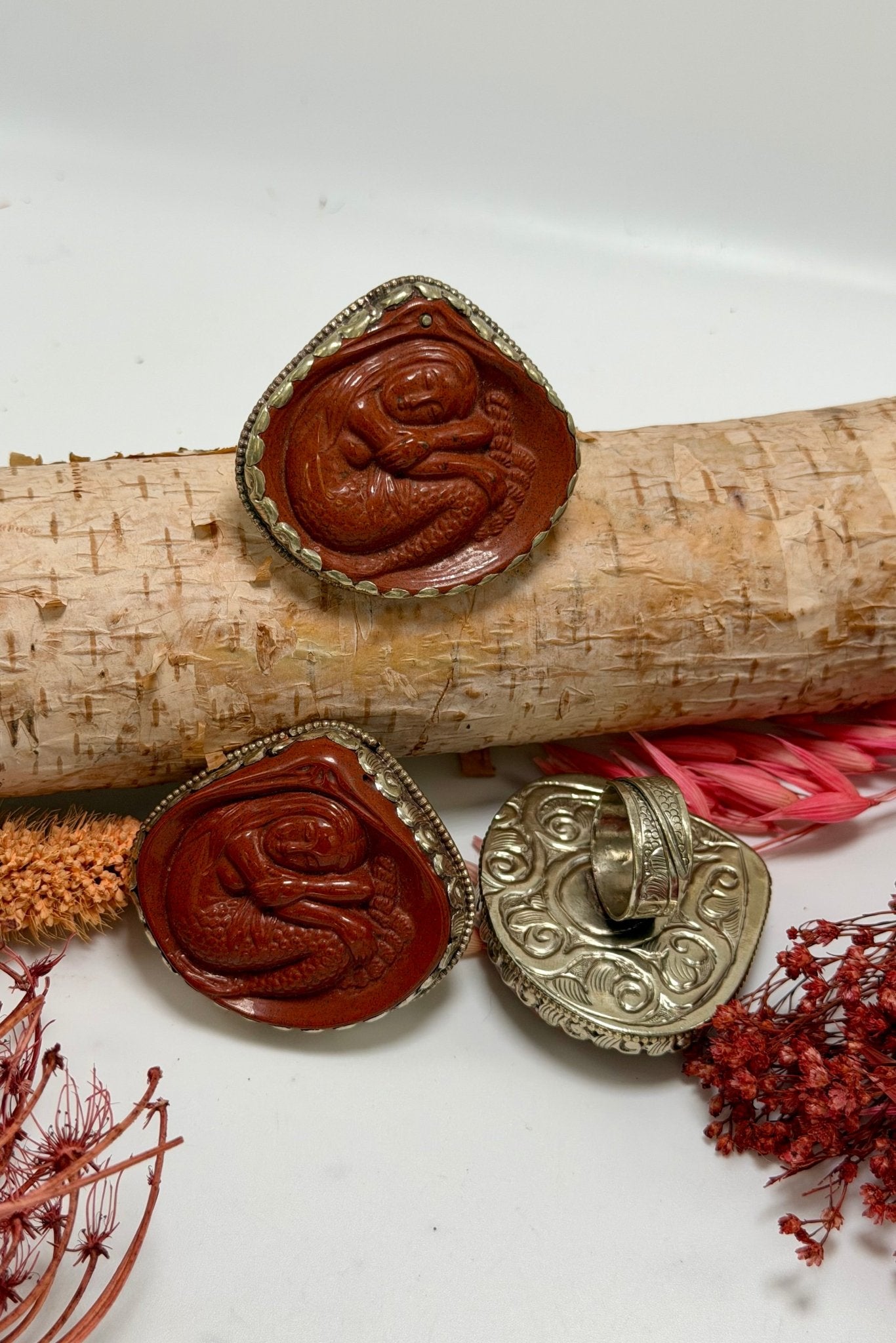 Sandstone Sleeping Mermaid Ring - ivyandlavyboutique ivyandlavyboutique