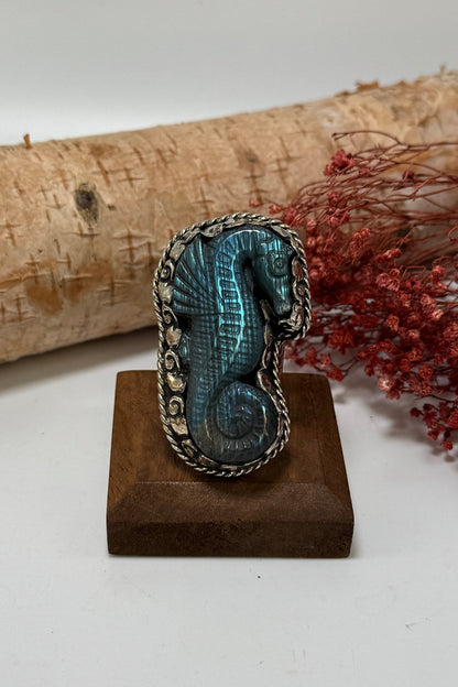 Seahorse Ring in Labradorite - ivyandlavyboutique ivyandlavyboutique