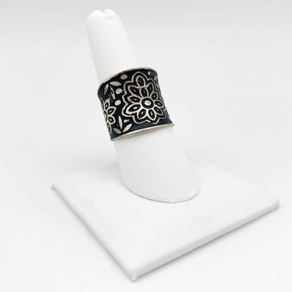 Silver Patina Ring - Black Floral Pattern - ivyandlavyboutique Anju Jewelry