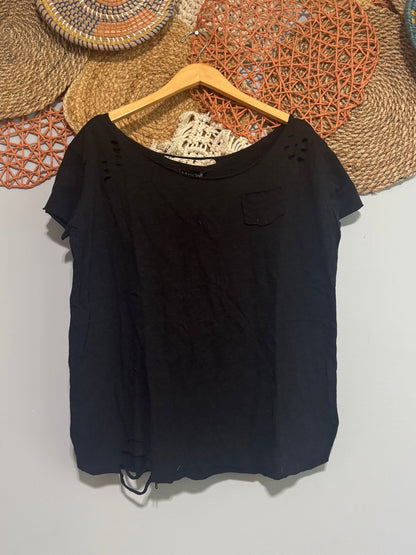 Simple Tattered Tee in Multiple Colors - ivyandlavyboutique A Rare Bird Shop