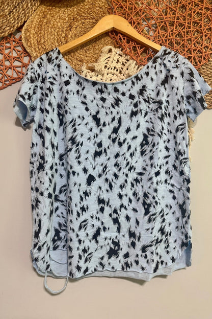 Simple Tattered Tee in Multiple Colors - ivyandlavyboutique A Rare Bird Shop