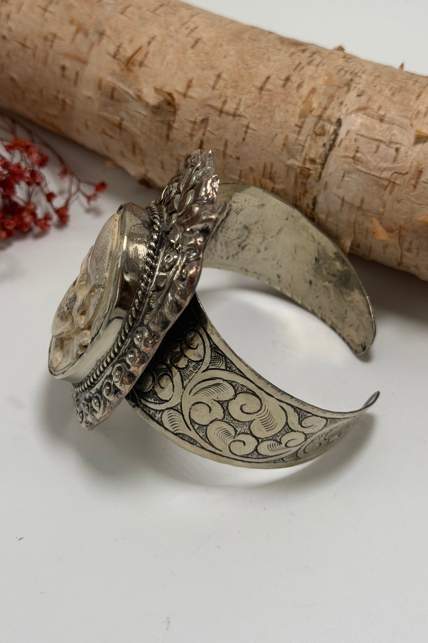 Skull & Cross Bones Epic Cuff - ivyandlavyboutique ivyandlavyboutique