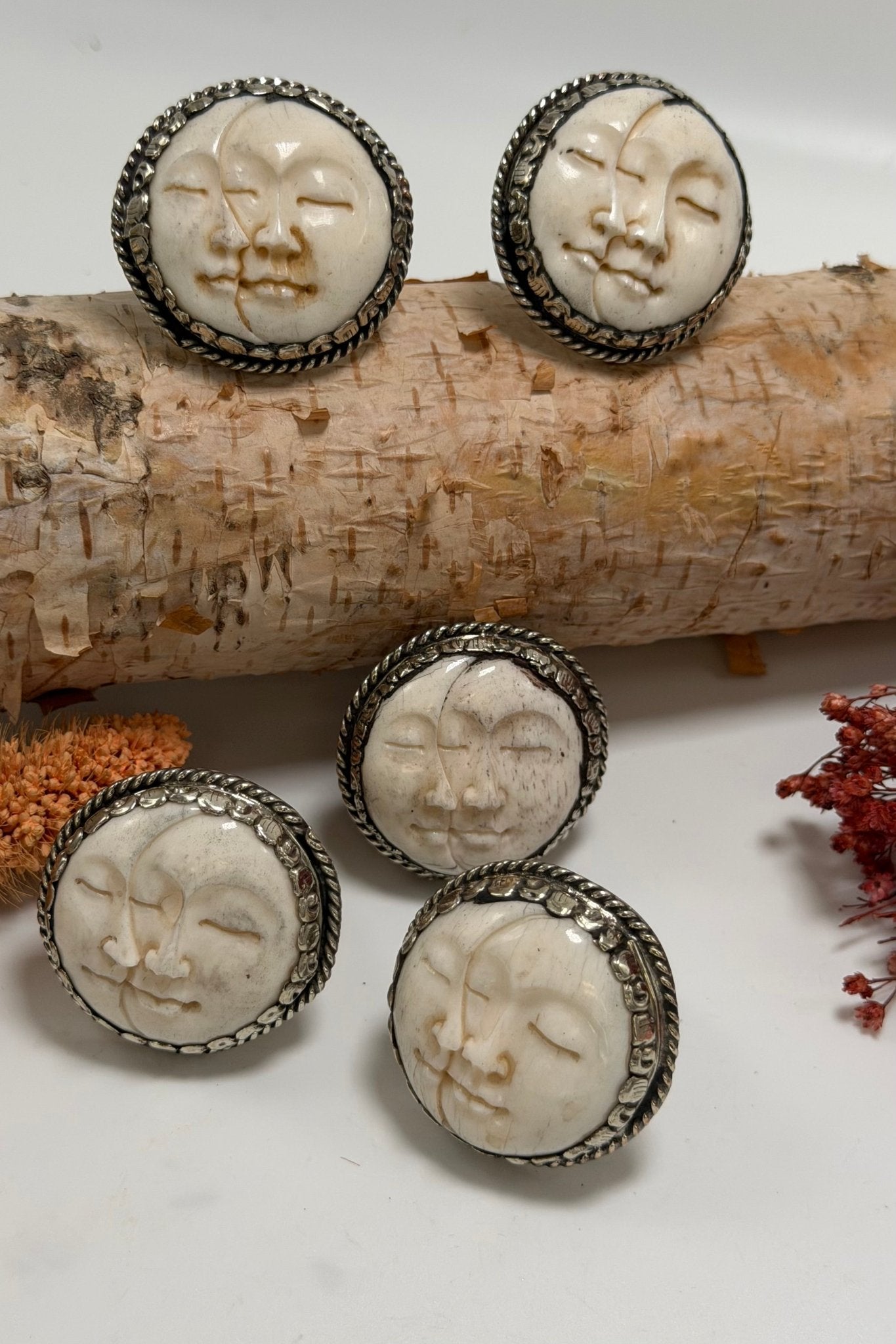 Sleeping Duo Moon Ring - ivyandlavyboutique ivyandlavyboutique