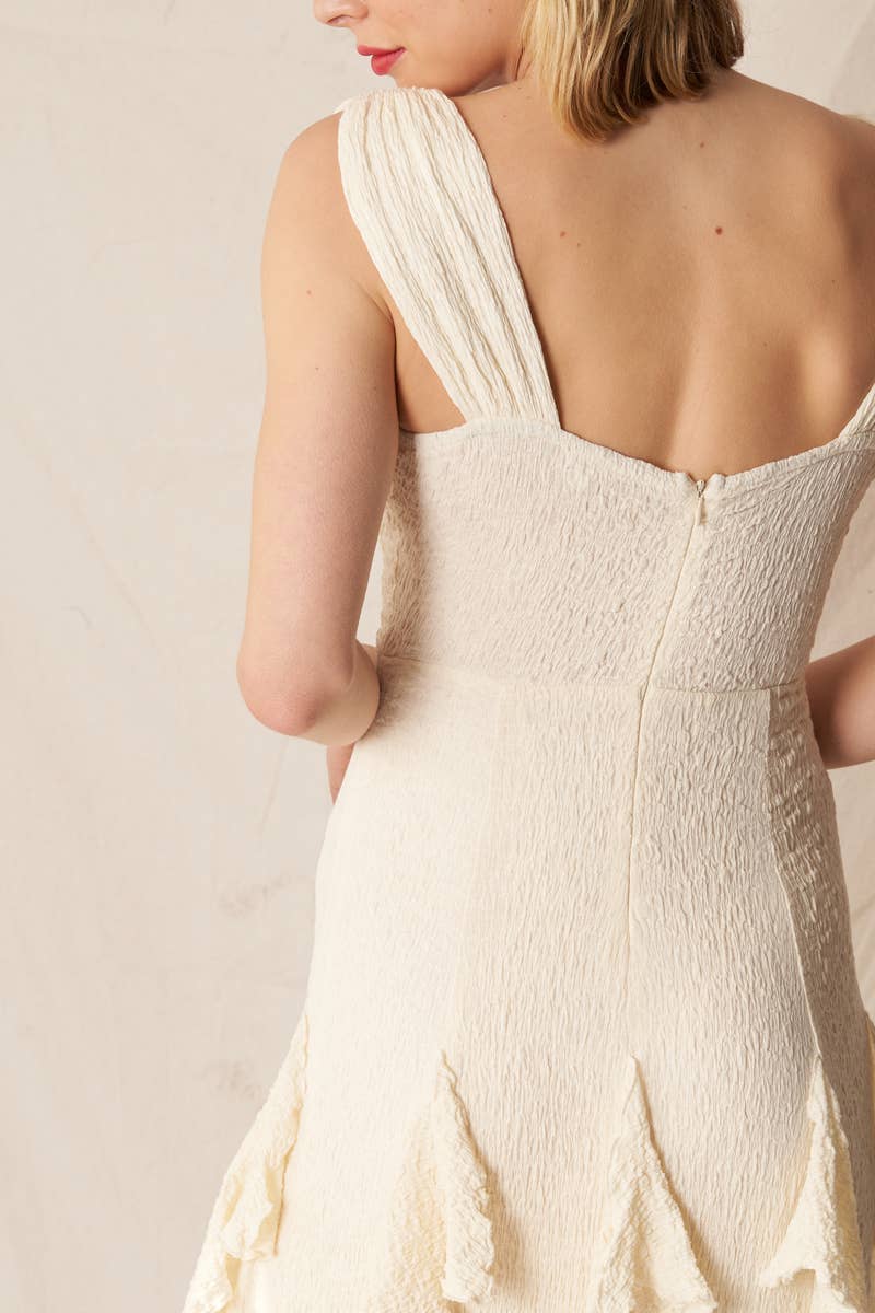Sleeveless Corset Top Ruffle Maxi Dress: Ivory - ivyandlavyboutique En Crème