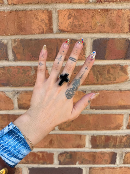 Small Cross Ring - ivyandlavyboutique ivyandlavyboutique