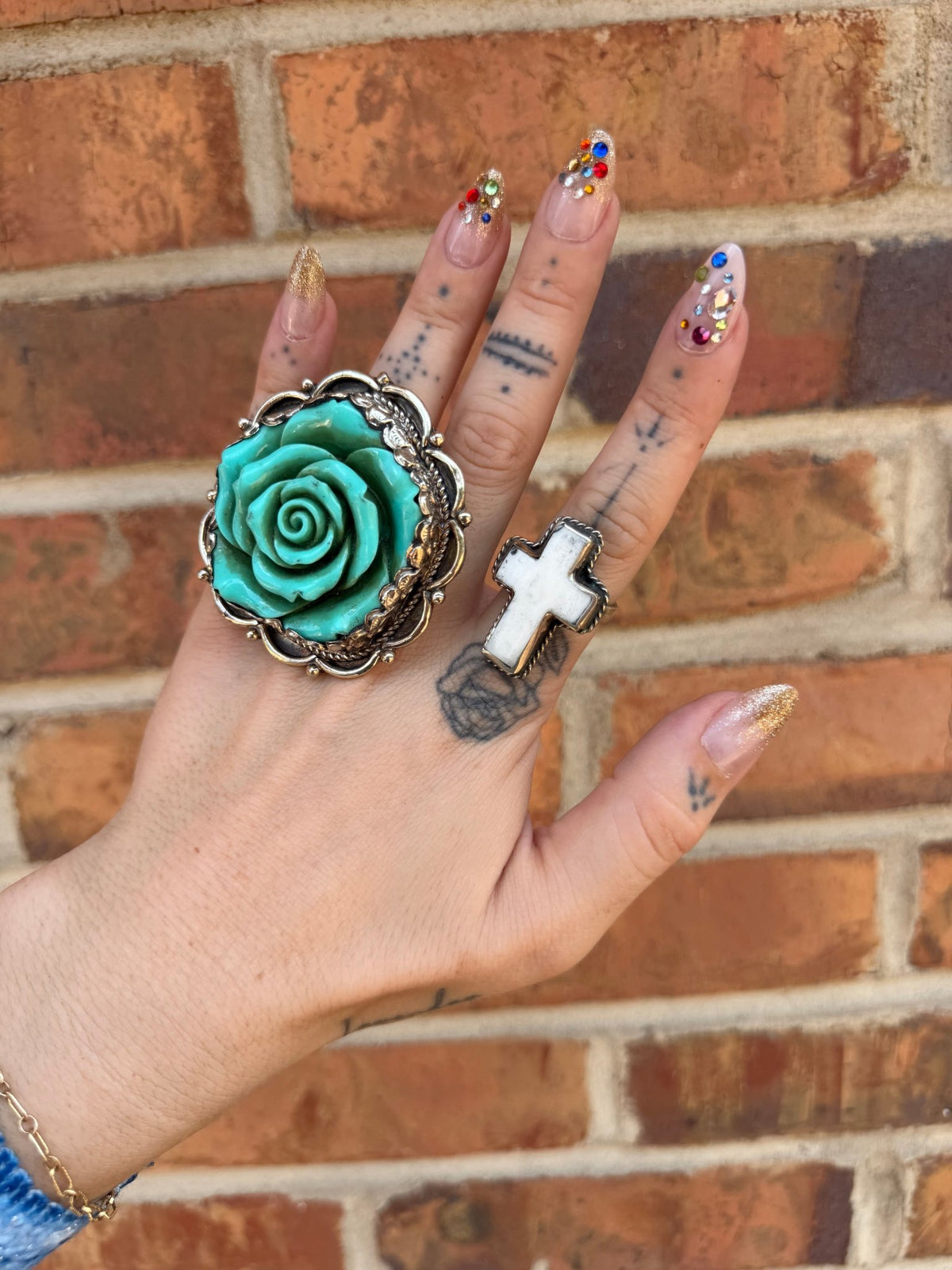 Small Cross Ring - ivyandlavyboutique ivyandlavyboutique