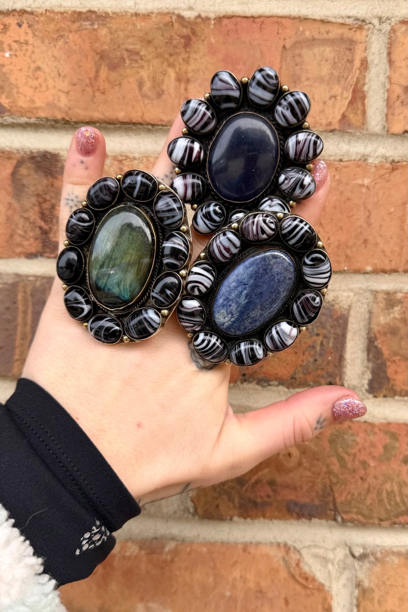 Spiral Dots & Stone Center Ring - ivyandlavyboutique ivyandlavyboutique