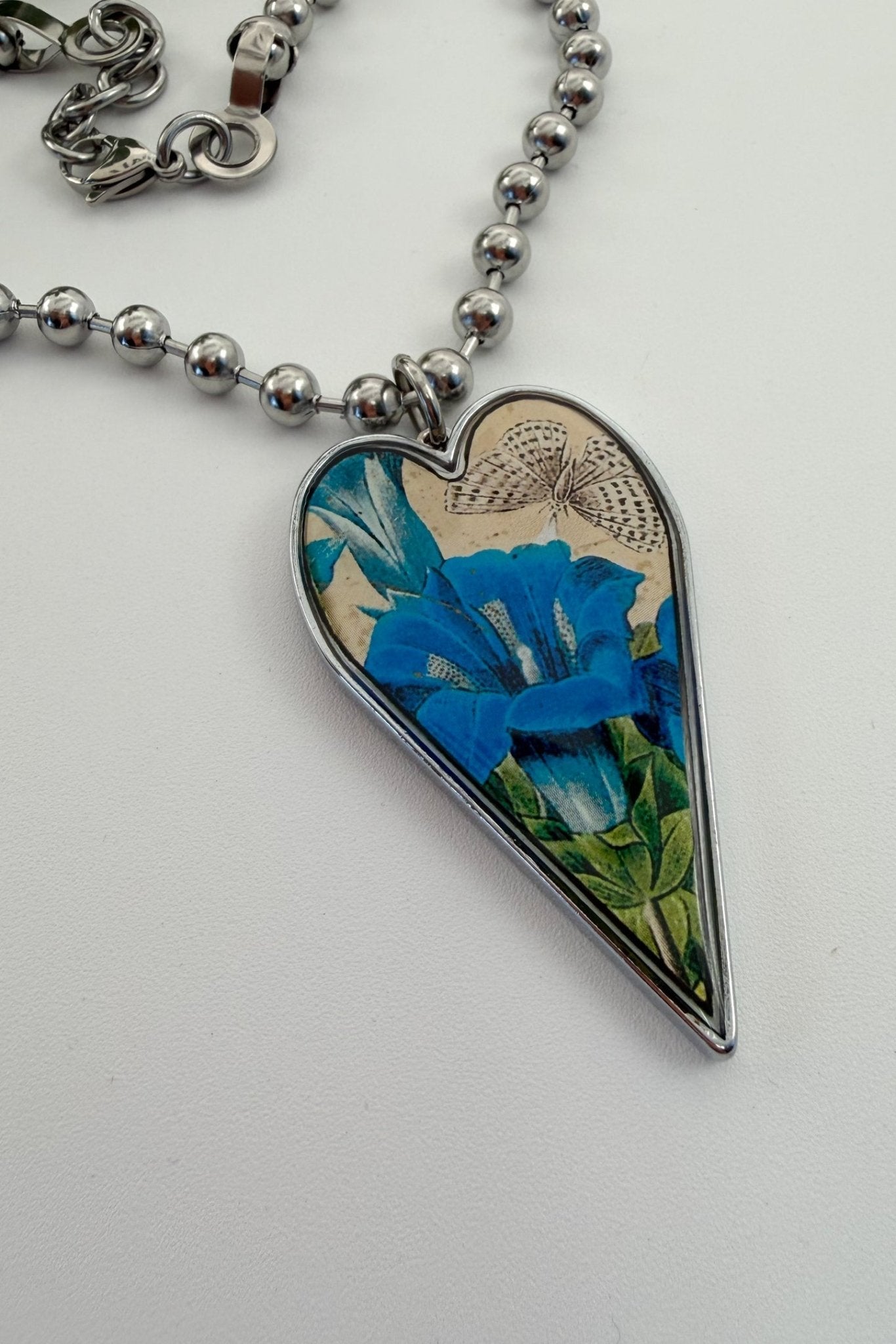 Spirit Lala: Large "Beautiful, Brave, & Becoming" Heart Pendant Necklace - ivyandlavyboutique Spirit Lala