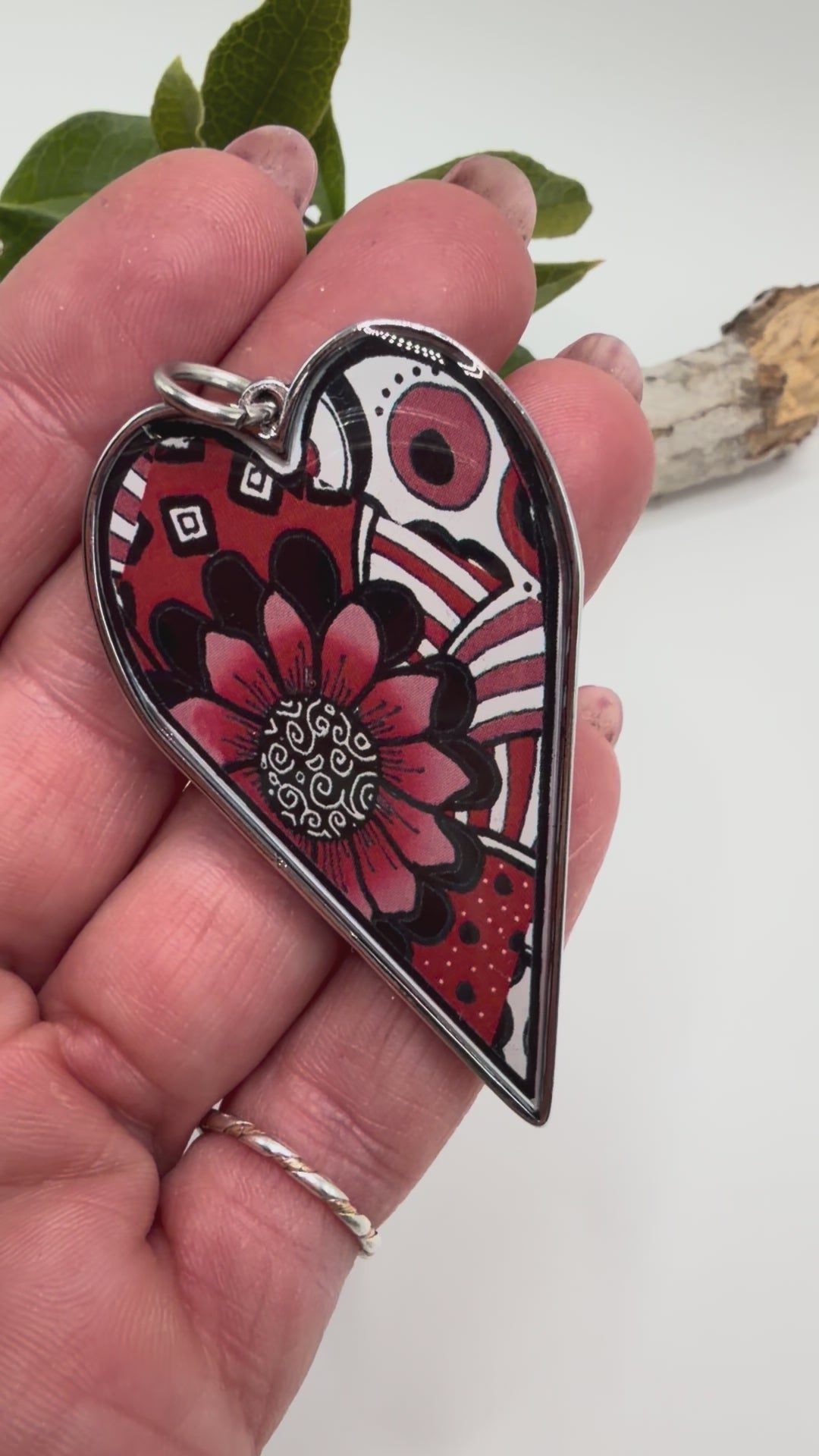 Spirit Lala: Large Black Red Flower Heart Pendant Necklace - ivyandlavyboutique Spirit Lala