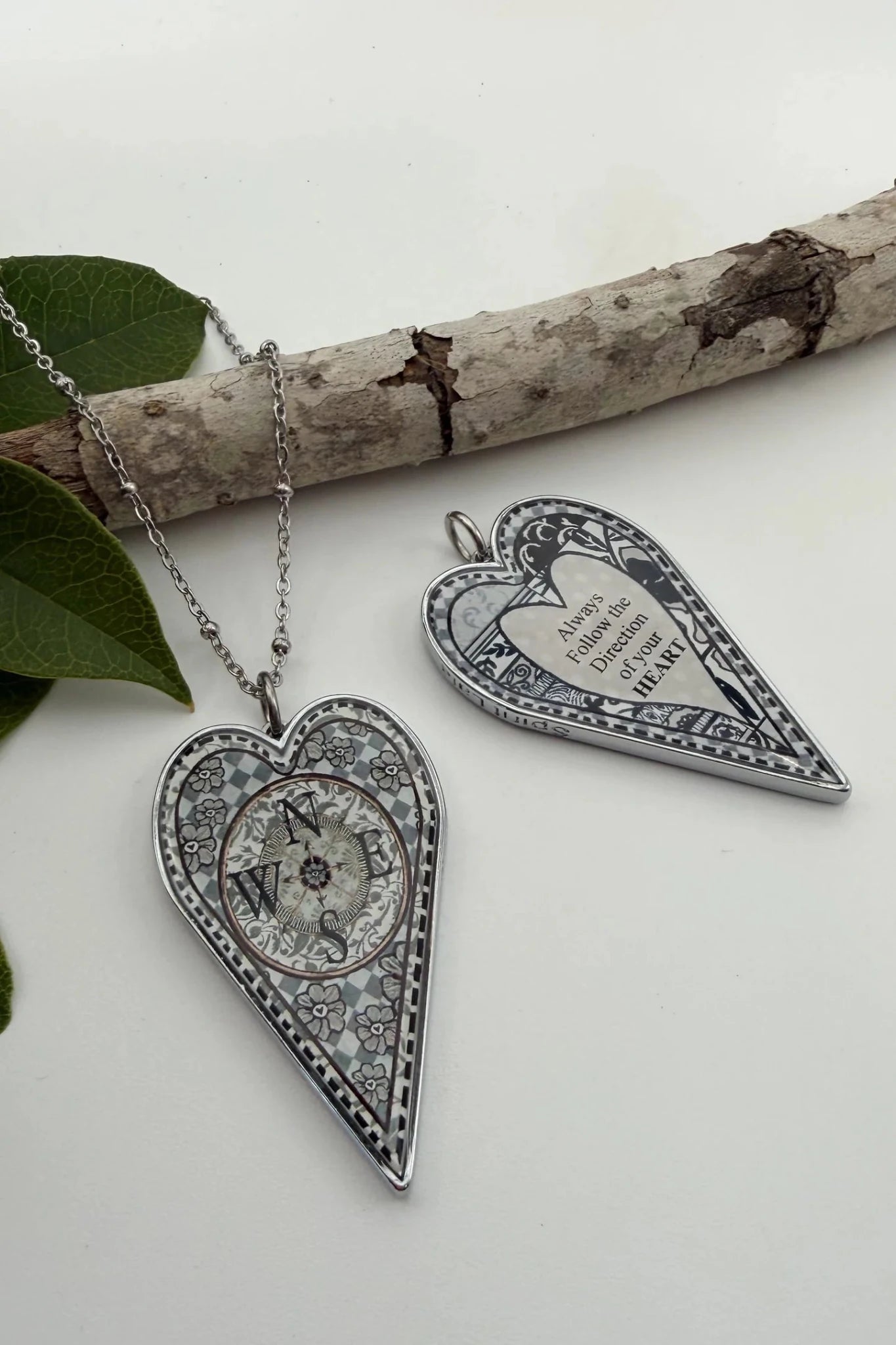 Spirit Lala: Large Compass Heart Pendant Necklace - ivyandlavyboutique Spirit Lala