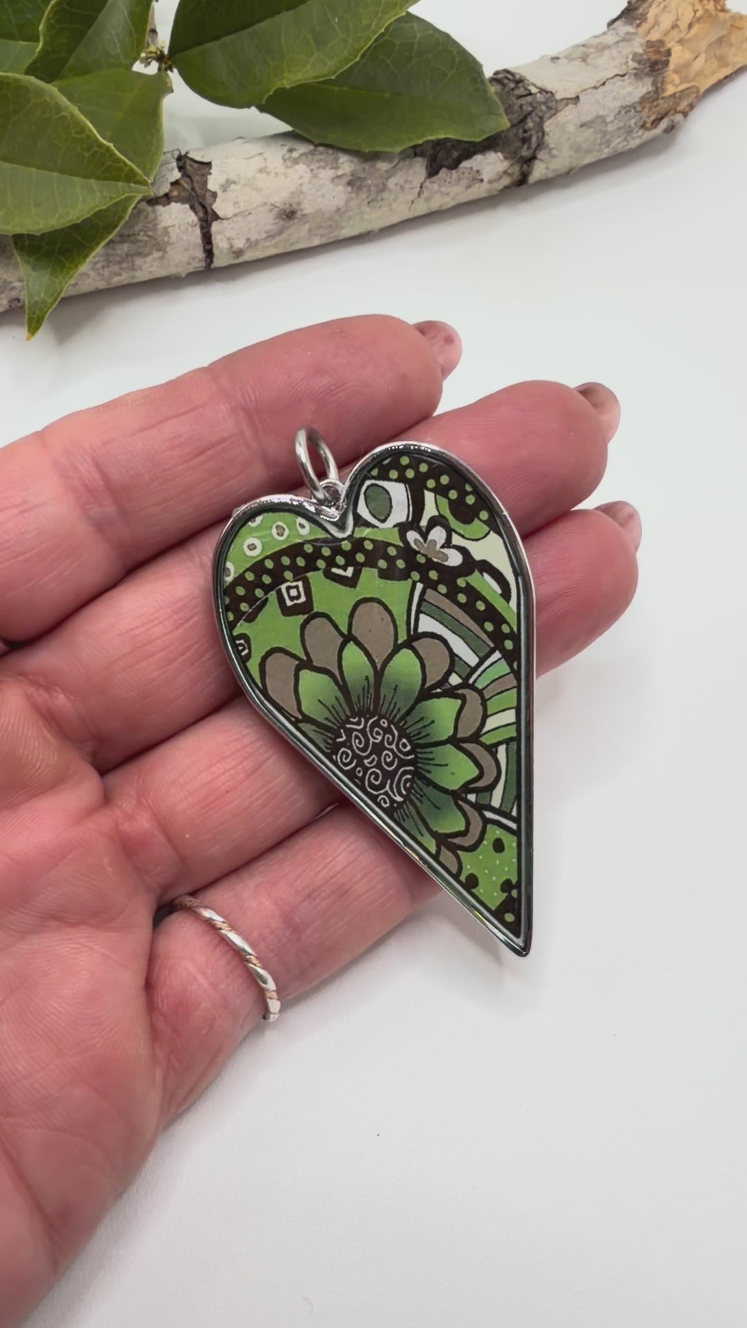 Spirit Lala: Large Green Brown Flower Heart Pendant Necklace - ivyandlavyboutique Spirit Lala